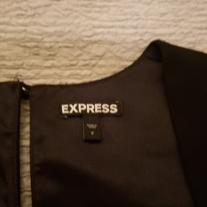 Express mini LBD, size 6